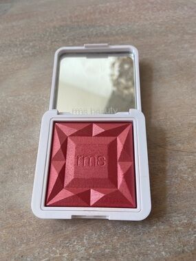 RMS Beauty Hydrablush POMEGRANATE FIZZ